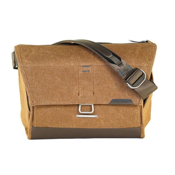 NEW Peak Design Everyday Messenger Bag 15" V1 Discontinued Color Heritage Tan - Picture 3 of 12